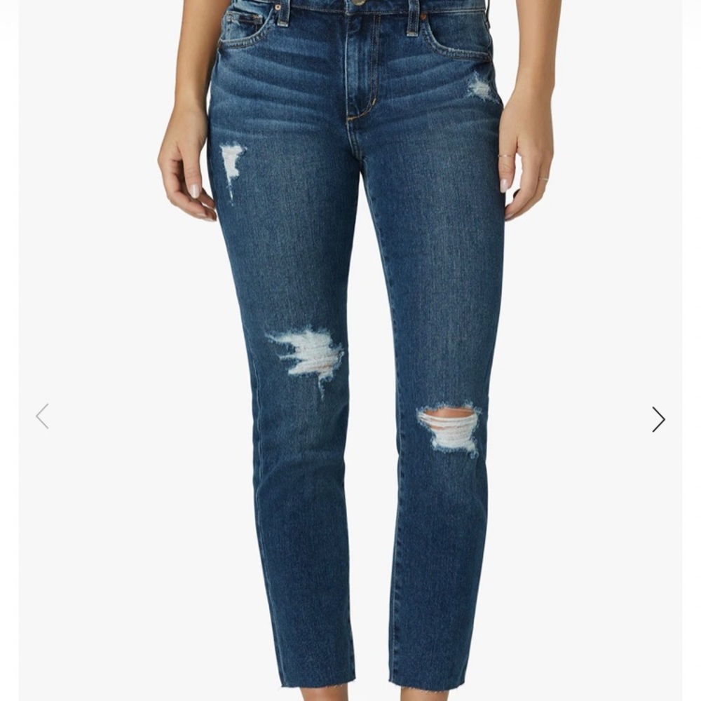 NWOT Joe’s skinny jeans size 11 distressed style